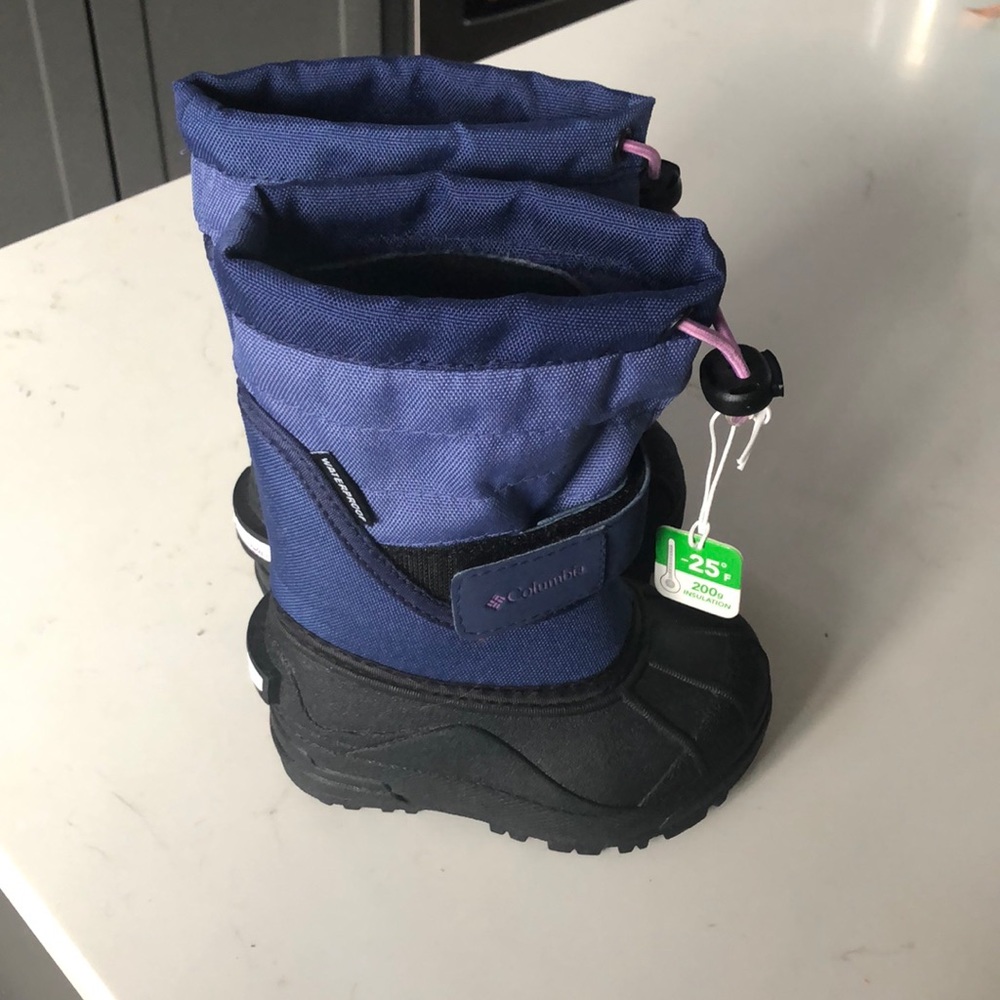 NWT Columbia snow boots